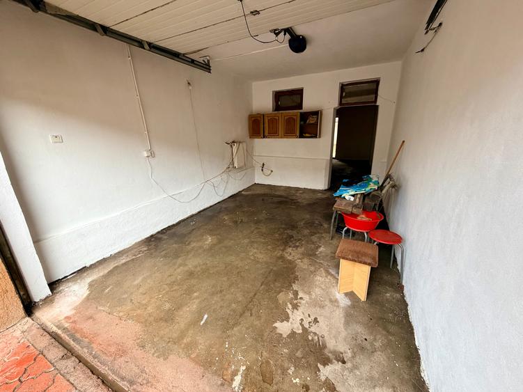 Casa individuala in zona exclusivista P+1+Pod. 5 cam.Util 218mp. Teren 500mp - 34