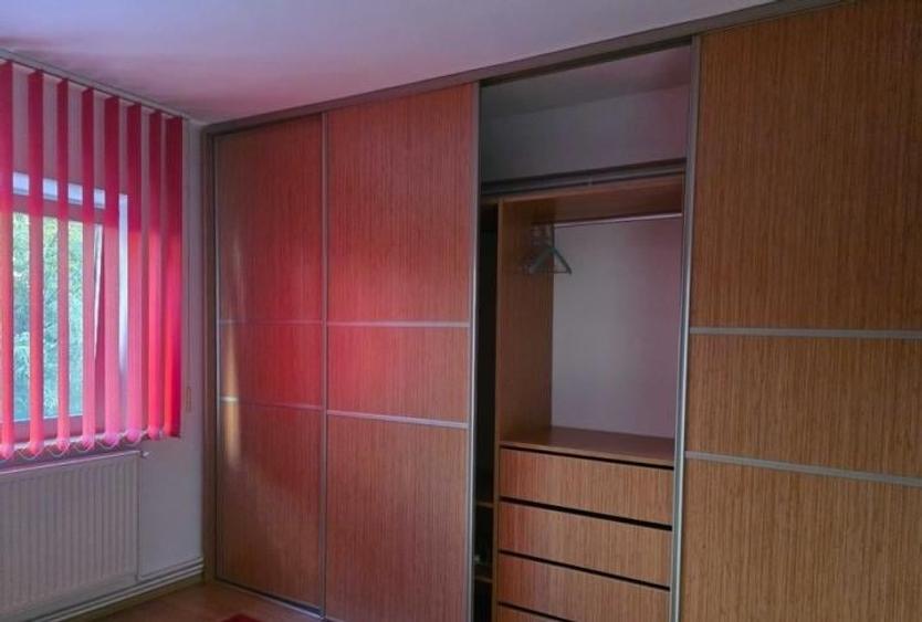 Apartament cu 3 camere decomandat, mobilat în Drumul Taberei