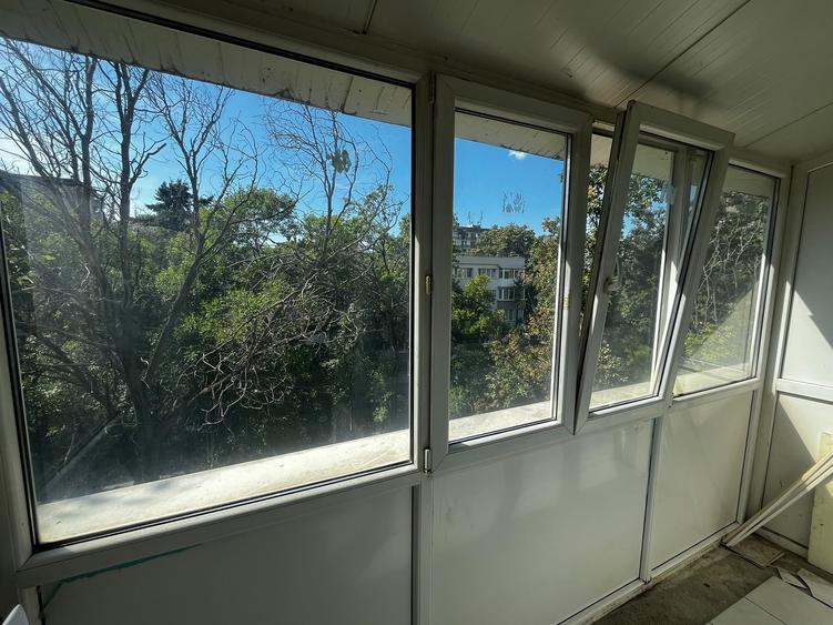 Apartament cu 2 camere decomandat în Drumul Taberei