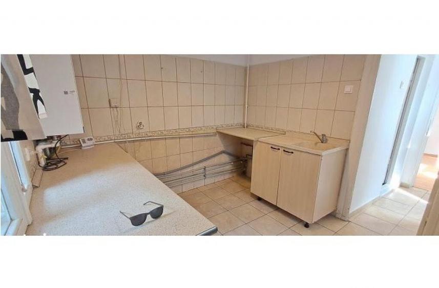 1 Mai Domenii - casa, 4 camere, curte, multiple dependinte, parcare - 11