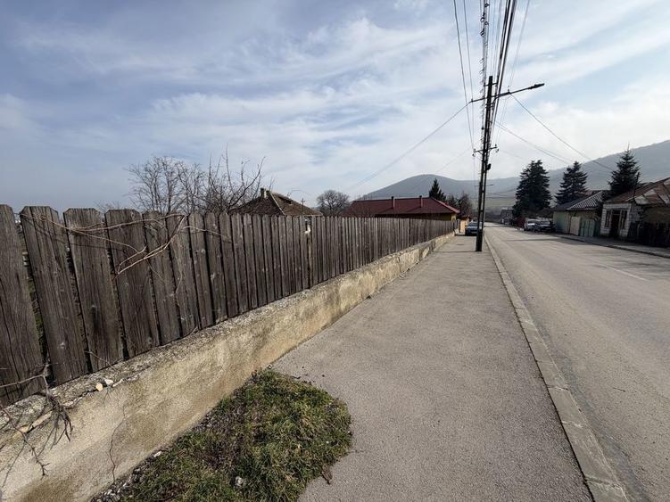 Casa de vanzare si teren 1609 m2 - 6