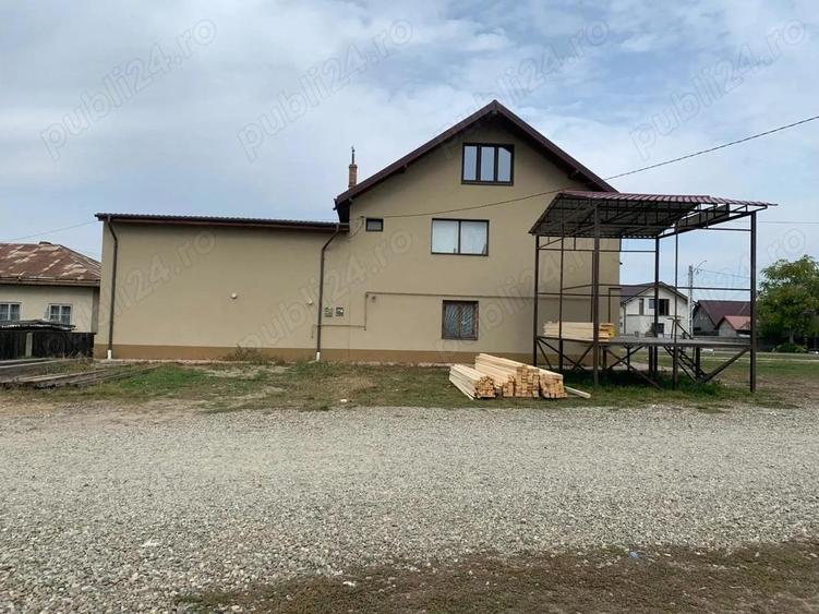 investitie - vand casa halaucesti - 1