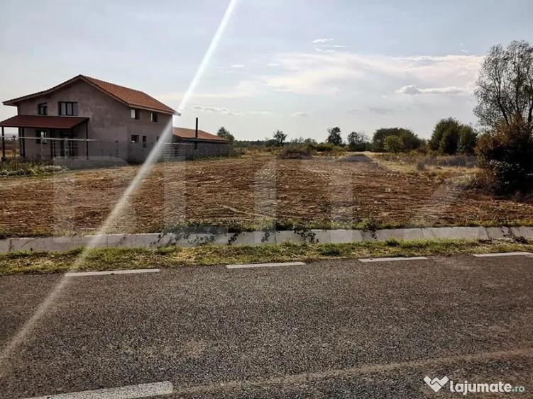 Teren intravilan 2670 mp, zona Lelesti - 3