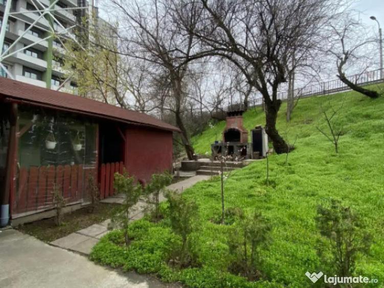 Apartament 4 camere decomandat 140mp, Mansarda, zona Consul - 3