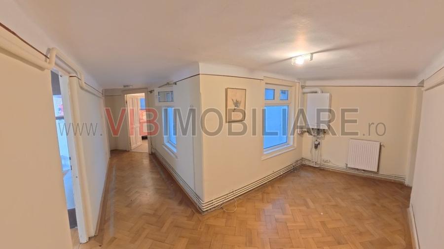 Inchiriere/Vanzare Ultracentral, Apartament Rezidential sau Societate, 3 camere - 3