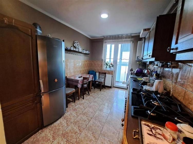 RECO apartament central Salonta - 9