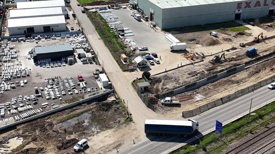 Hală NOUĂ 400mp + teren 1000mp | Acces TIR | 100 m Centură, 320 000 Euro+tva - 4