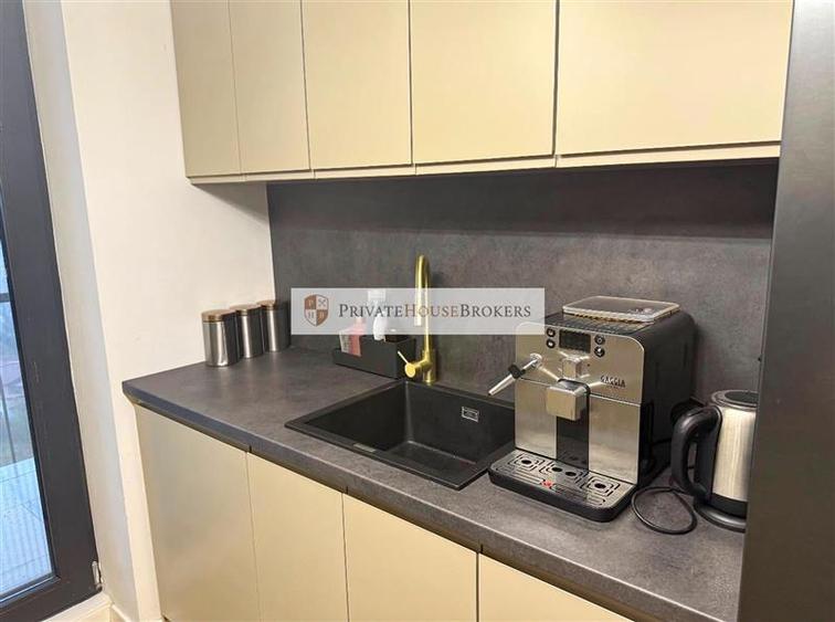 Apartament cu 2 camere semidecomandat, mobilat în Băneasa
