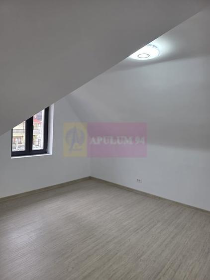 Vila de vanzare cu 6 camere in Sinaia - 10