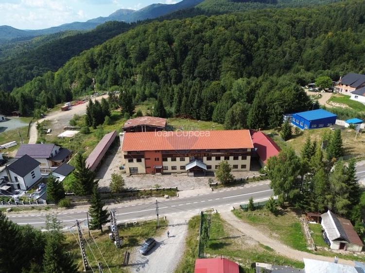 Hotel / Pensiune cu 30 camere de vanzare in zona Nord
