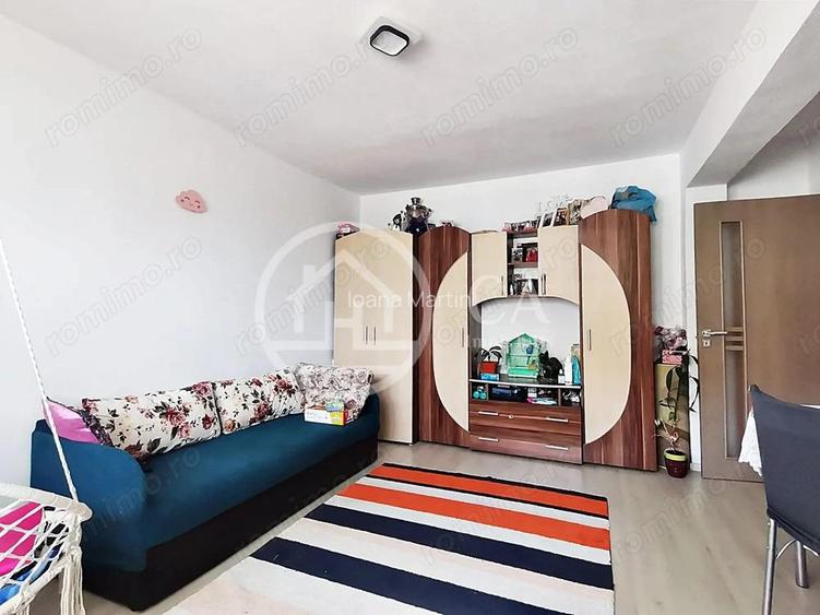 Apartament de vanzare cu 3 camere tip AN in zona Nufarul Oradea Apartament de vanzare cu 3 camere tip AN in zona Nufarul Oradea
