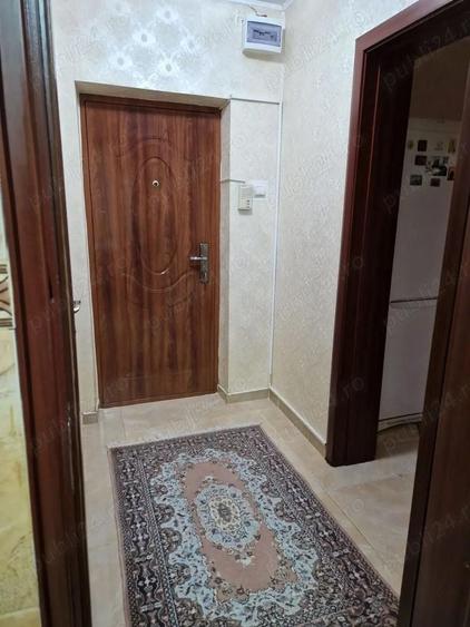 AP. 3 CAMERE PANDURI, BUCATARIE INCHISA, MOBILAT CLASIC, METROU 5 MIN - 6