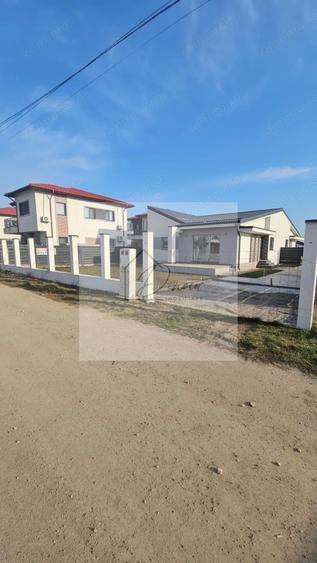 Case de vanzare Tunari - 4