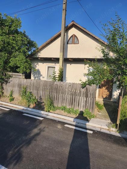 Vand casa sau schimb cu garsoniera