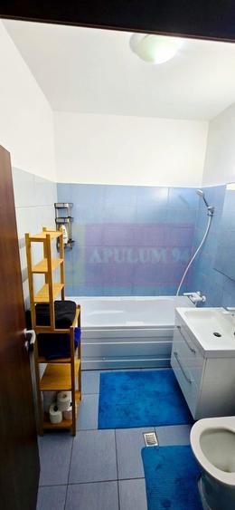 Apartament cu 3 camere decomandat în Berceni