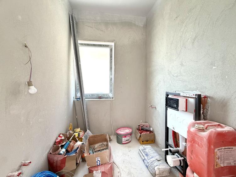 Duplex cu 4 camere cu Canalizare în Sânandrei