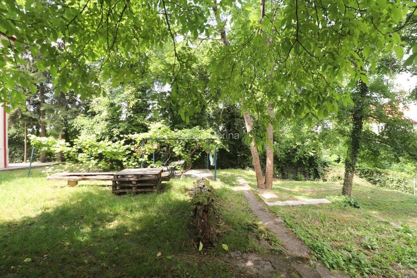 Apartament cu 3 camere decomandat, mobilat în Central Apartament cu 3 camere decomandat, mobilat în Central