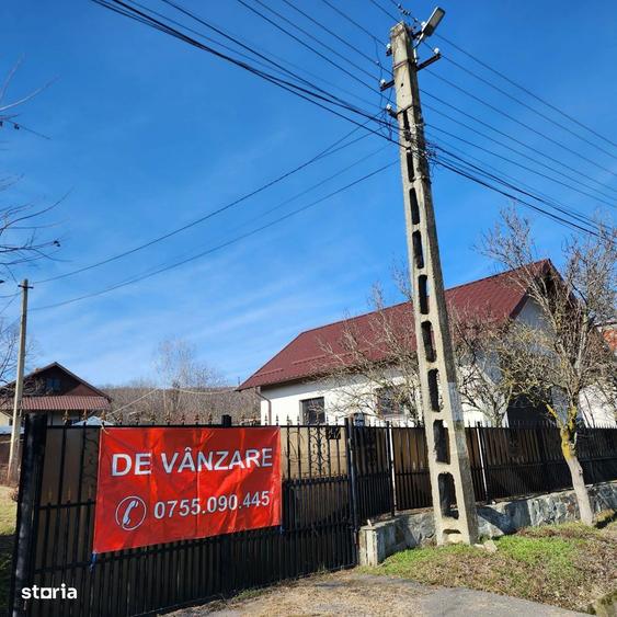 Casa detasata, 4 camere, o anexa , 2 garaje ,si subsol - 12