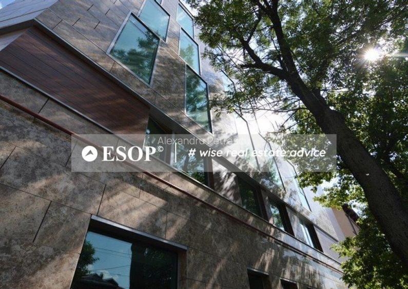 Cladire pentru clinica/sediu firma, ID 12892