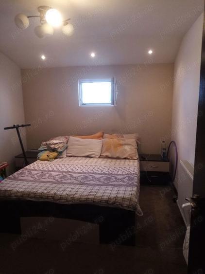 Proprietar vand casa curte zona cartierul 23 August - 7