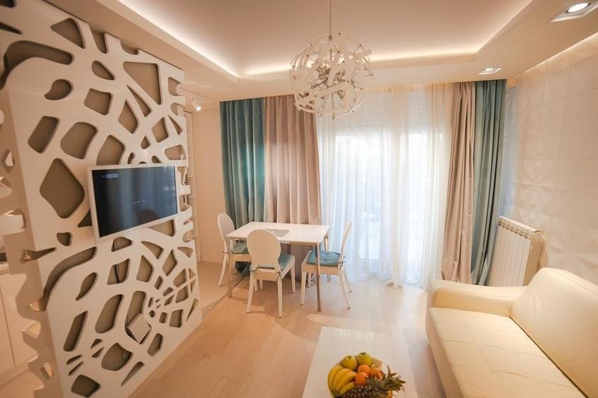 Apartament cu 2 camere decomandat, mobilat în City Park Mall