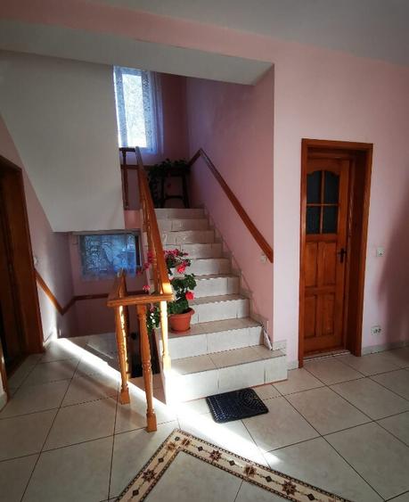 Semicentral, vila 2005, 220 MP + 350 mp teren total - 18