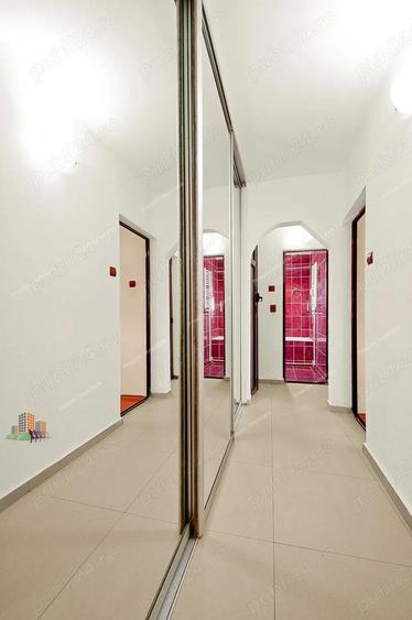 Apartament cu 3 camere, Str. Nae leonard, etaj 3! - 4