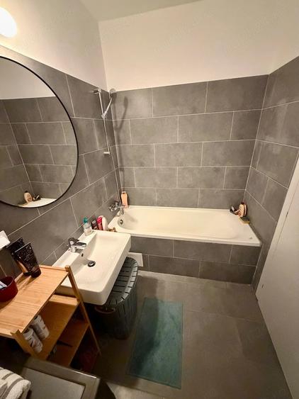 Proprietar inchiriez apartament 2camere, decomandat, etajul 1 din 4 nivele, complex Atria - 1