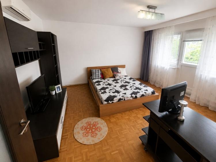 Apartament cu 3 camere decomandat, mobilat în Exercițiu