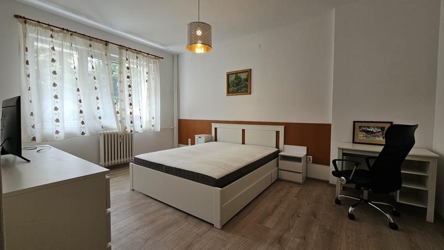 Inchiriere garsoniera la parter Bulevardul Lacul Tei - 1