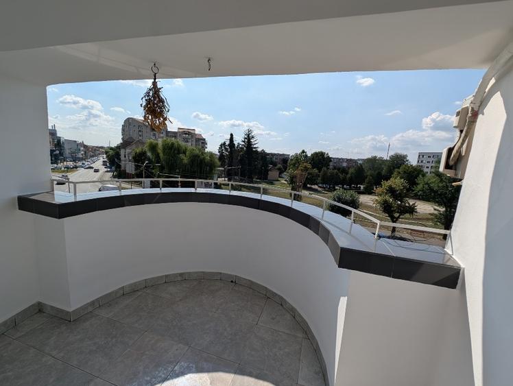 Apartament exclusivist Spitalul Judetean - 223 MP - 1