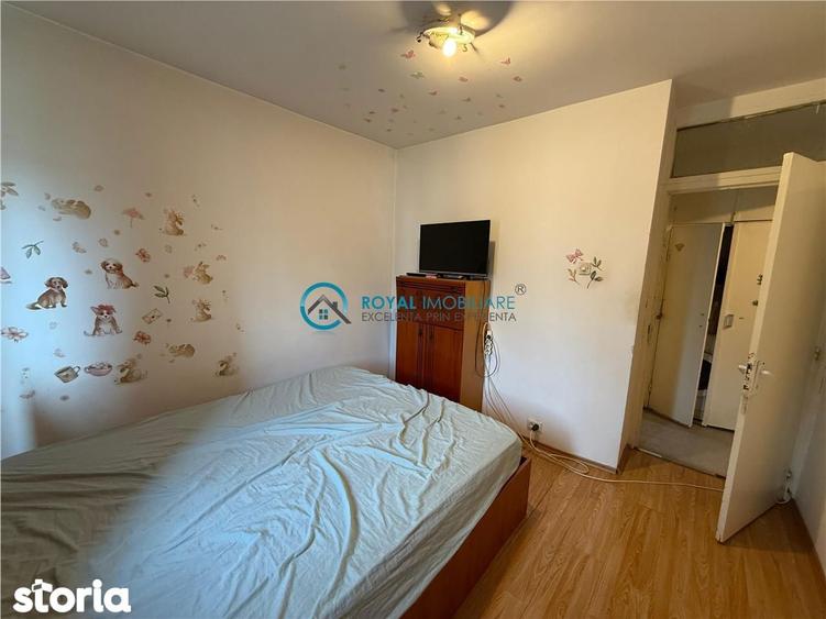 Royal Imobiliare - Vanzare Apartament zona 9 Mai - 6
