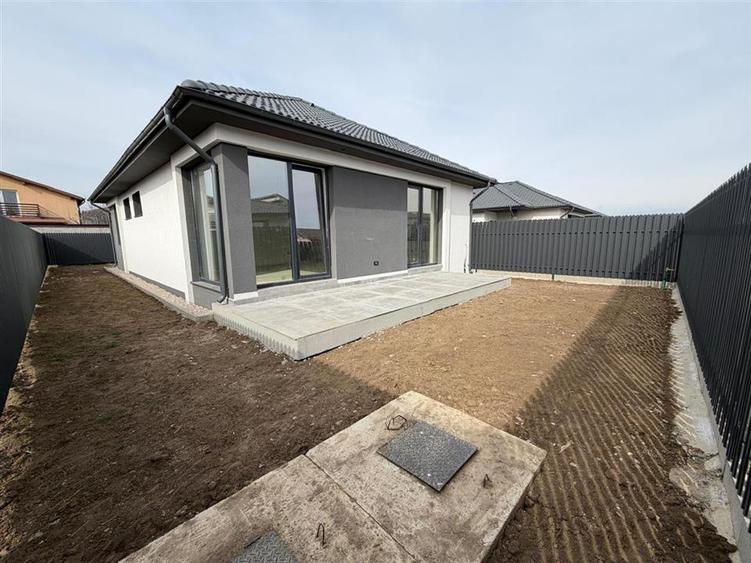 Casa noua individuala pe parter in Sanpetru, 215.000 euro.COMISION 0% - 4