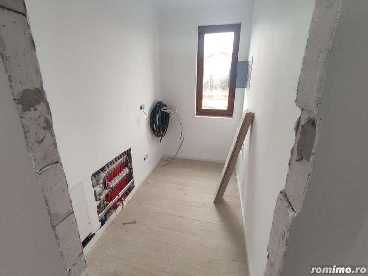 Casă cu 5 camere cu Teren 500 Mp în Sânandrei
