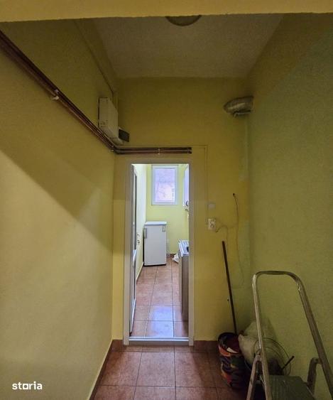 Spatiu comercial pentru birouri/ cabinete medicale, Bl. Cantemir - 4