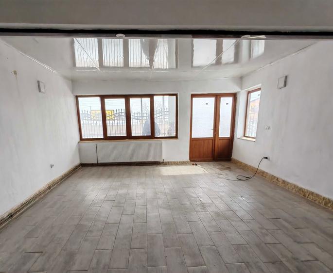 inchiriez spatiu comercial - 4