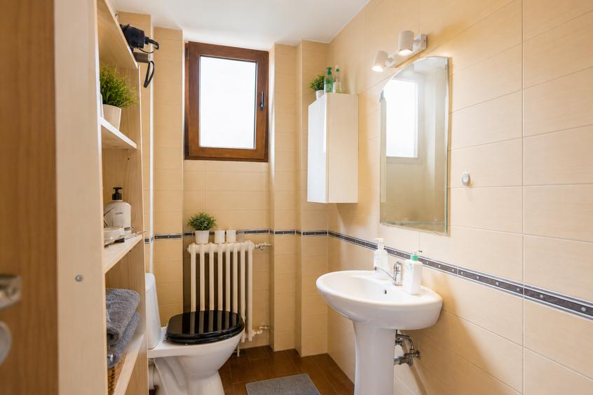 Apartament cu 2 camere decomandat în Calea Victoriei