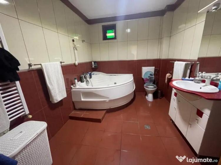 Vila Cu Posbilitate De Investitie - 420 Mp - Antiaeriana - 1