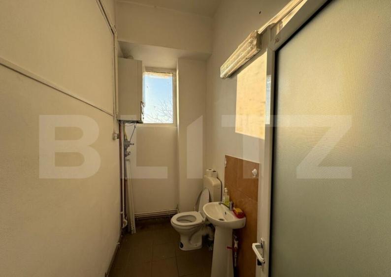 SPATIU COMERCIAL, 64 MP, IN ZONA SENS - 7