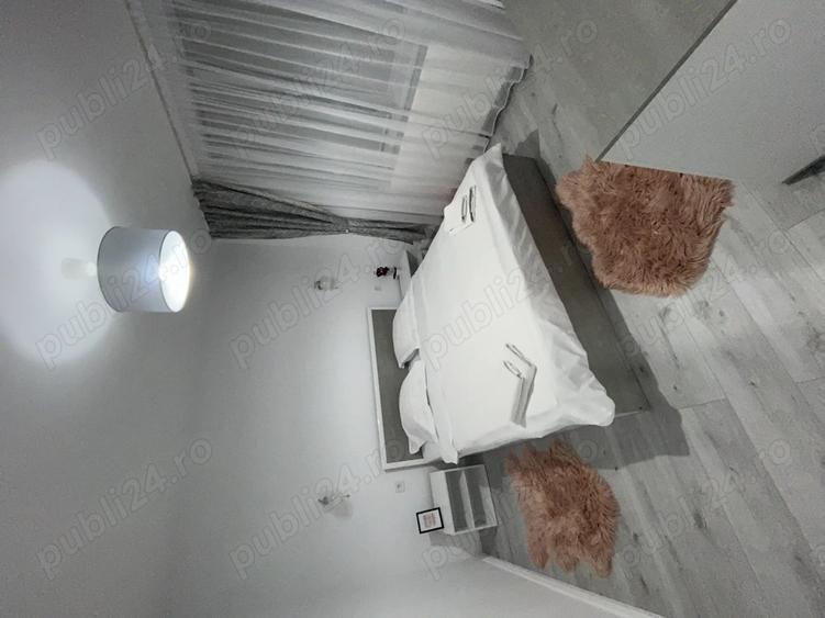 Inchiriez apartament central parter cu 3 camere - 1