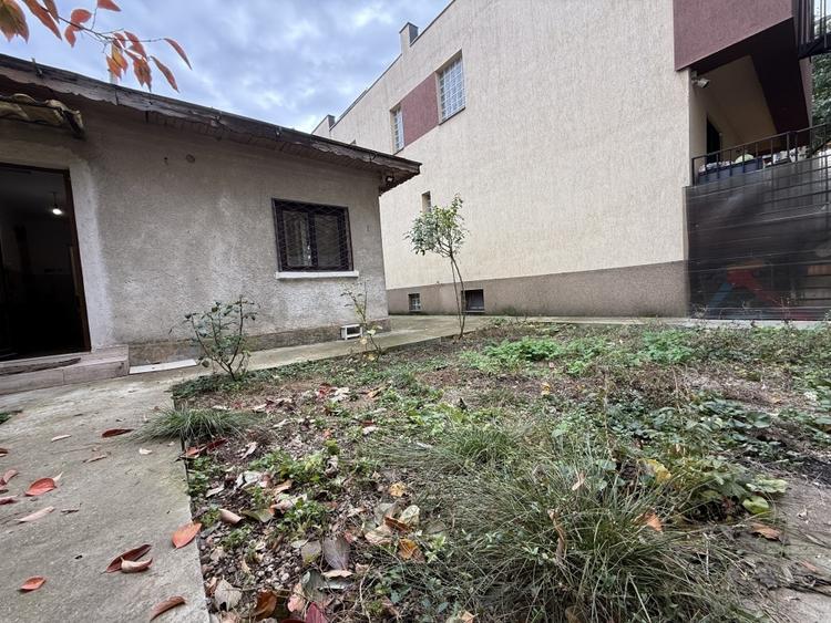 Teren cu casa de renovat Bulevardul Basarabia Murgeni comision zero - 4