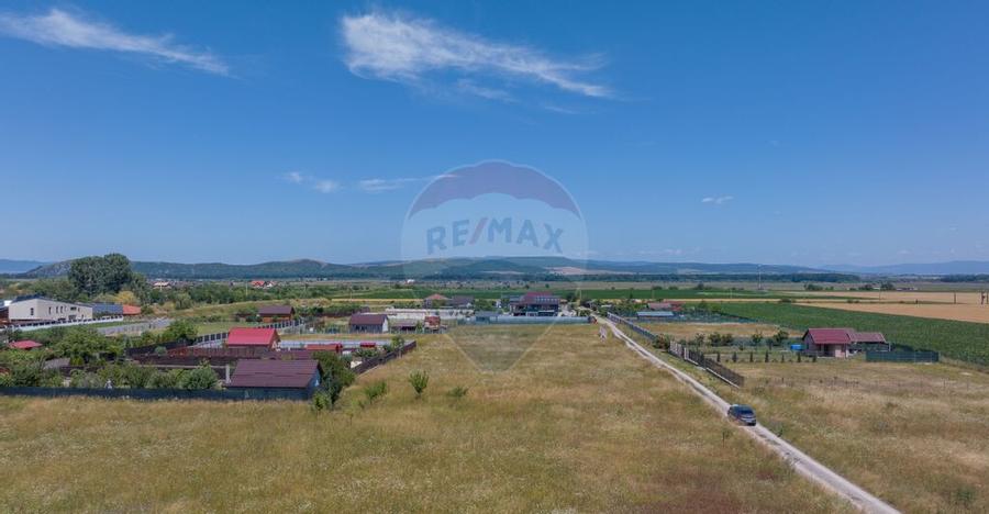 Teren 900mp Harman,Strada Gheorghe Lazar, utilitati in lucru - 4