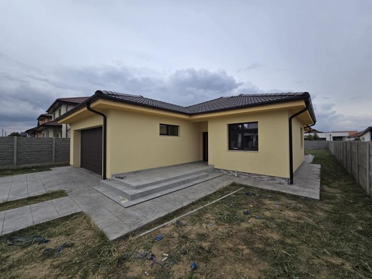 Casă individuală pe parter, Comision 0%! Preț 208.000 Euro - 3