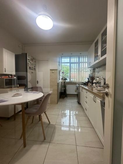 Apartament 3 camere, 107 mp, semicentral, balcon, 2 bai, spatiu generos - 7