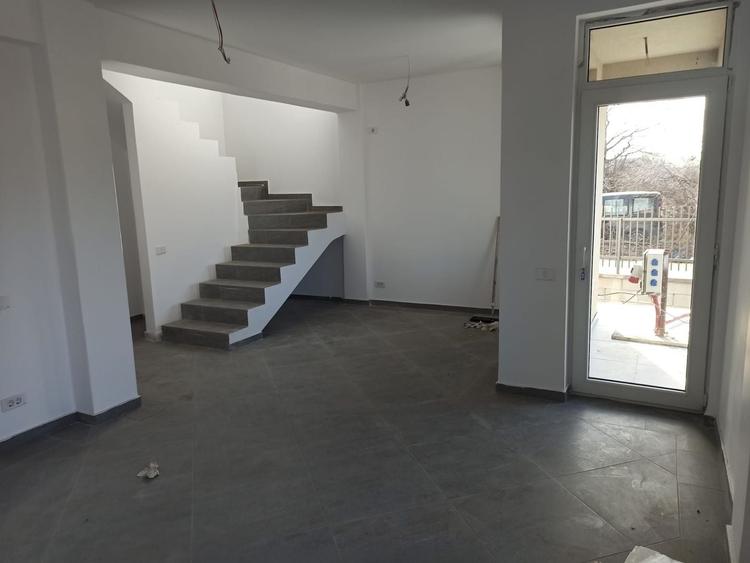 vila gata in duplex/5cam+2bai+150mp curte libera/comBerceni -Ilfov - 4