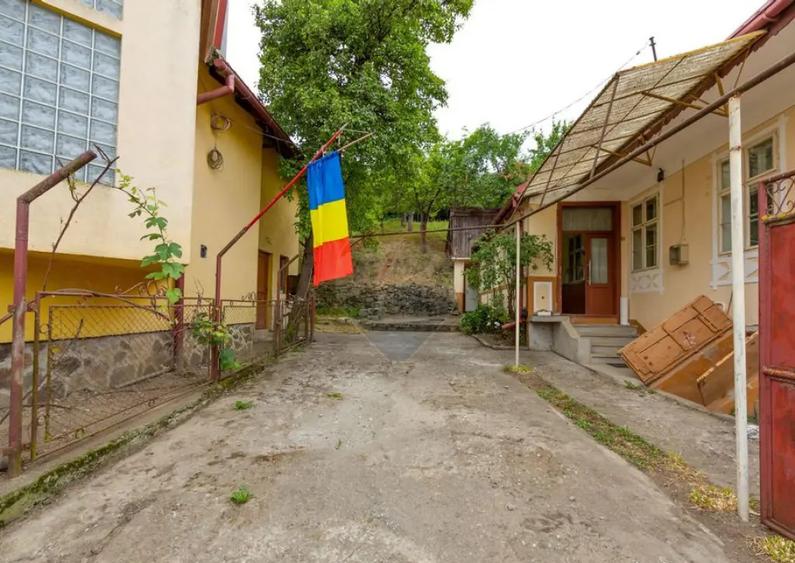 Proprietate compusa din doua case si teren 378 mp Purc?... - 10