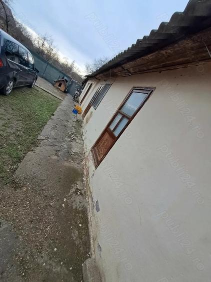 Vand casa mica cu teren mare - 5