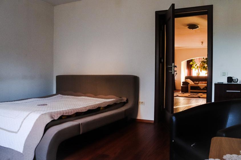 LUMINA - VILA P+1+M -300MP UTILI - 5 CAMERE -- TERMEN LUNG -1000 EURO - 20