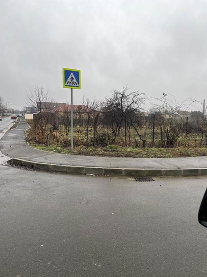 Vand 2 loturi teren de 350 mp/parcela, zona Oncea, str Bunytai Vince - 5