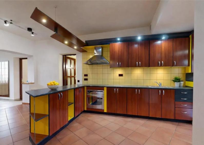 Volum arhitectural remarcabil:Sediu firma, Clinica,Investiti - 18